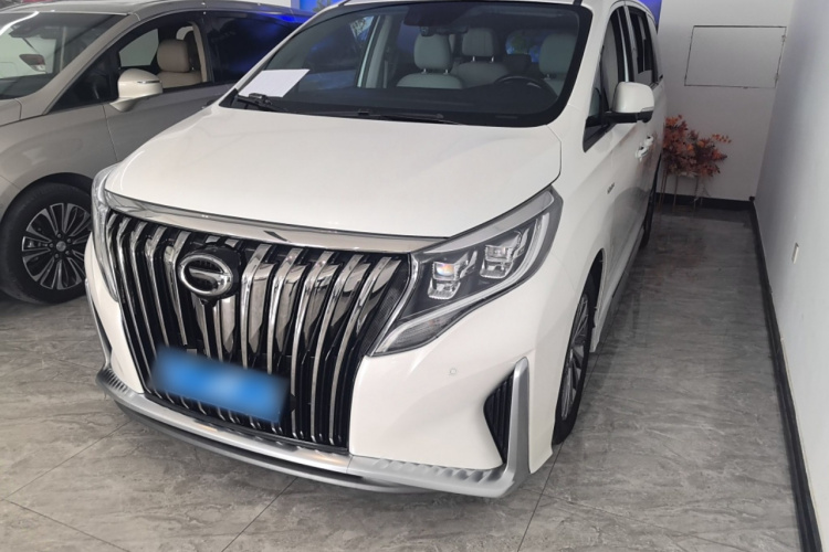 广汽传祺 传祺M8 2021款 大师系列 390T 至尊版车身外观1