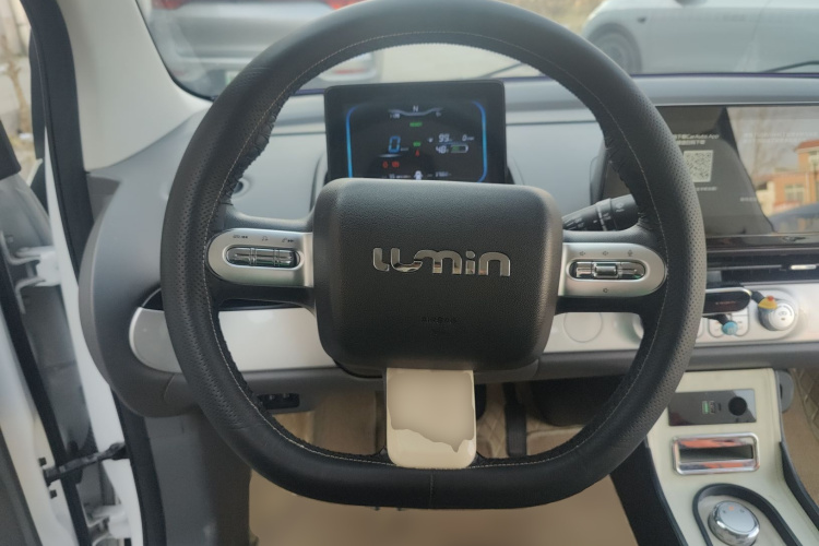 长安启源 长安Lumin 2022款 210km 香甜款中控内饰13