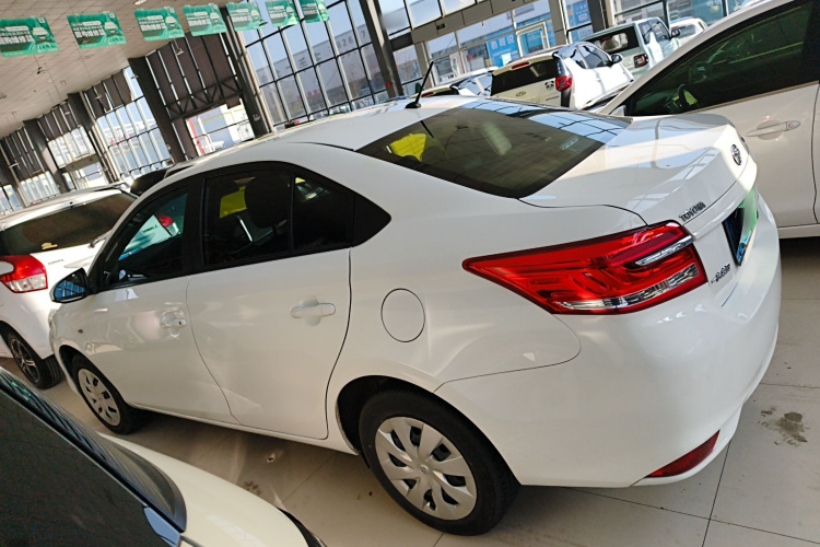 丰田 威驰 2019款 1.5L CVT创行版车身外观4