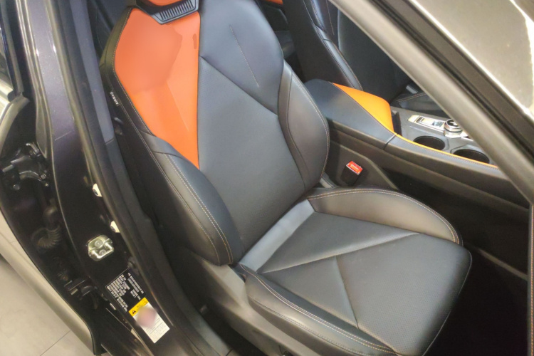 长安UNI-V 智电iDD 2023款  智电iDD 1.5T 113km智趣型（飞快版）局部细节41