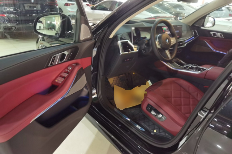 宝马X5 2026款 xDrive 30Li 尊享型M运动曜夜套装中控内饰20