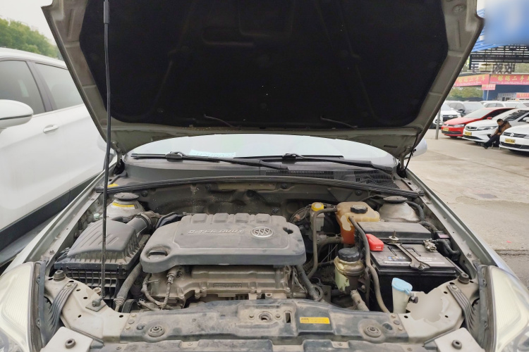 别克 凯越 2013款 1.5L 自动经典型机舱底盘24