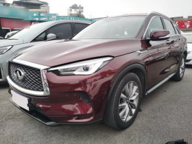 英菲尼迪QX50 2020款 改款 2.0T 两驱时尚版