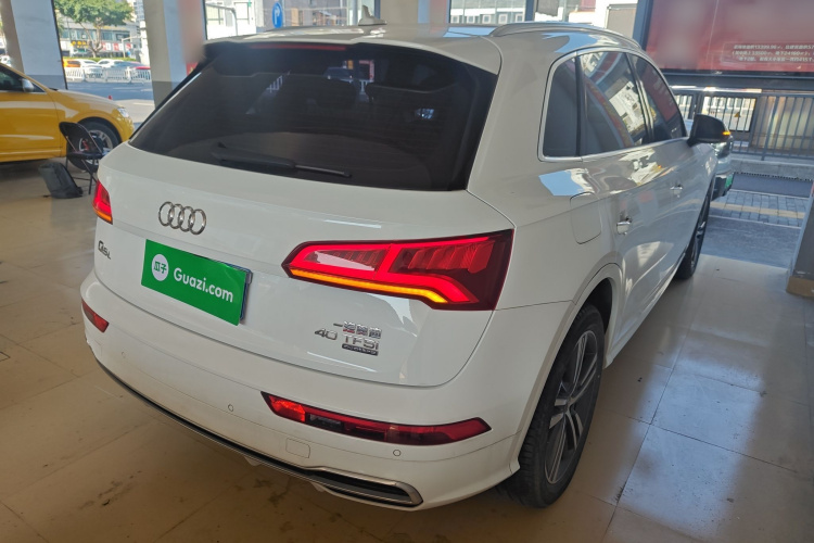 奥迪Q5L 2020款 改款 40 TFSI 荣享时尚型车身外观7