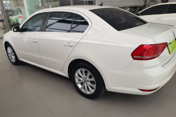 大众 朗逸 2017款 1.6L 自动舒适版车身外观4