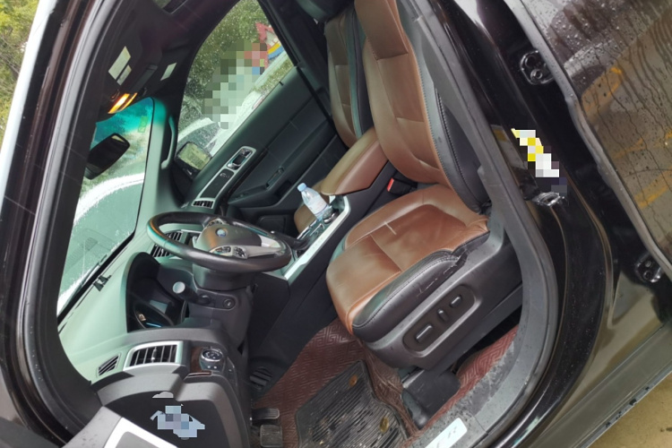 福特 探险者(进口) 2013款 3.5L 尊享型中控内饰19