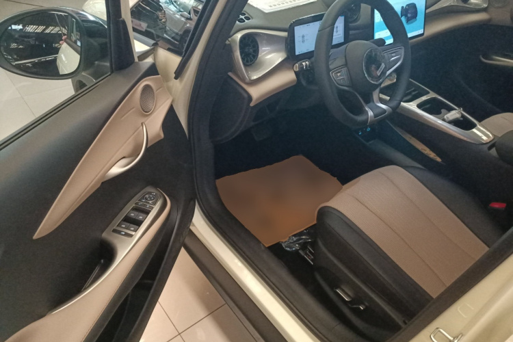 比亚迪 海豚 2025款 智驾版 420km 自由版中控内饰20