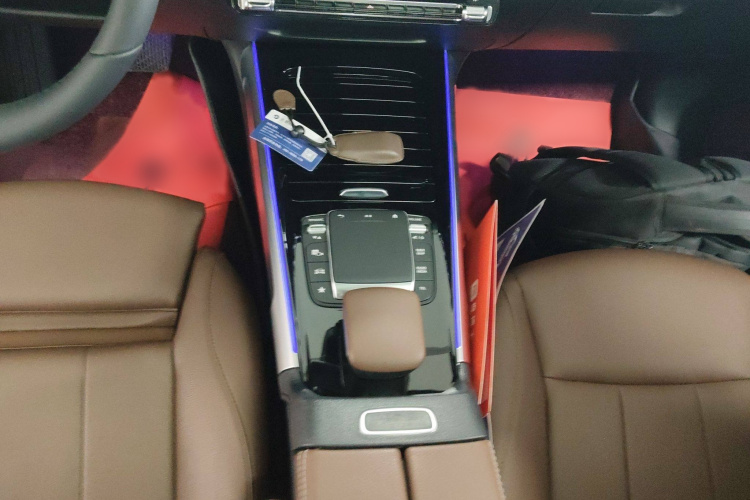 奔驰GLB 2022款 GLB 220 时尚型局部细节18