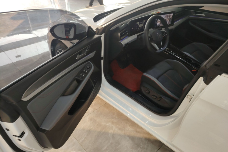 大众 2024款 凌渡L 280TSI DSG酷辣版中控内饰20