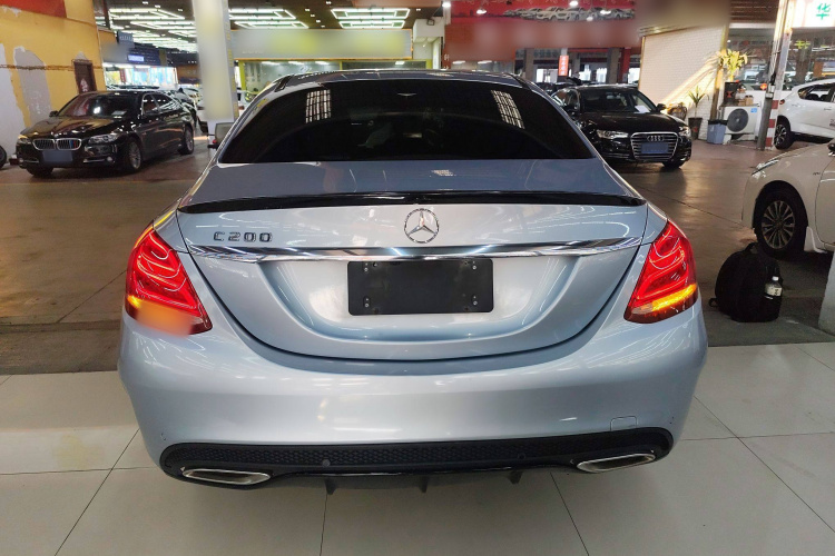 奔驰C级 2017款 C 200 运动版车身外观6