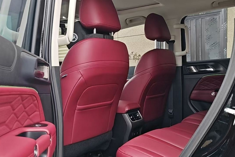 坦克300 2023款 越野版 2.0T 征服者中控内饰7003