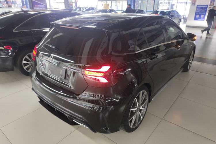 奔驰A级AMG(进口) 2017款 AMG A 45 4MATIC车身外观6005