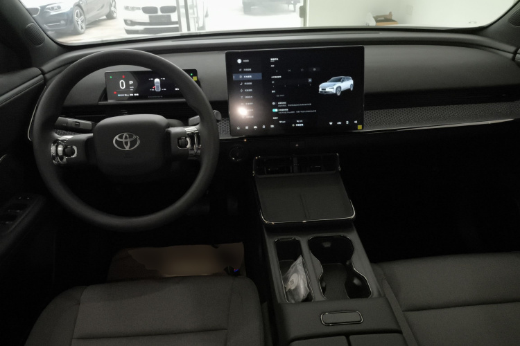 丰田 铂智3X 2025款 430 Air中控内饰12