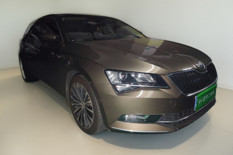 斯柯达 速派 2018款 TSI280 DSG舒适版 国V车身外观3