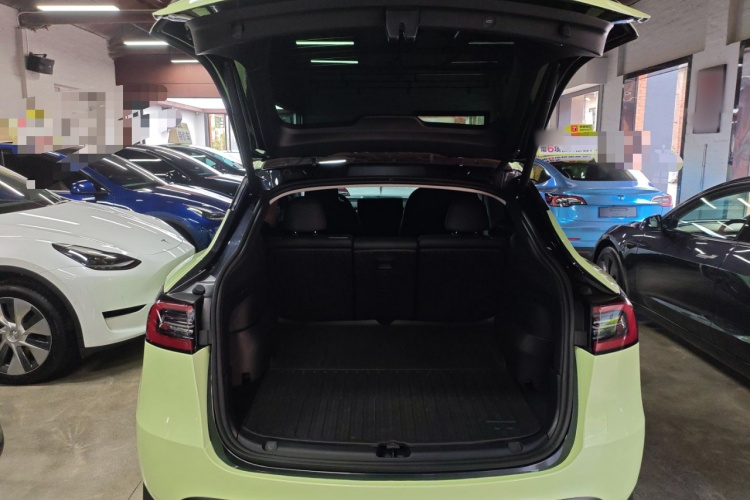 特斯拉 Model Y 2024款 后轮驱动版机舱底盘23