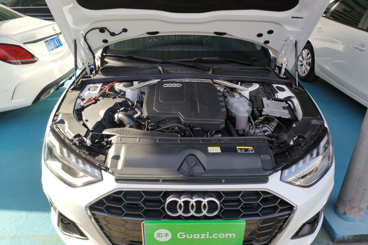 奥迪A4L 2023款 40 TFSI 时尚动感型机舱底盘24
