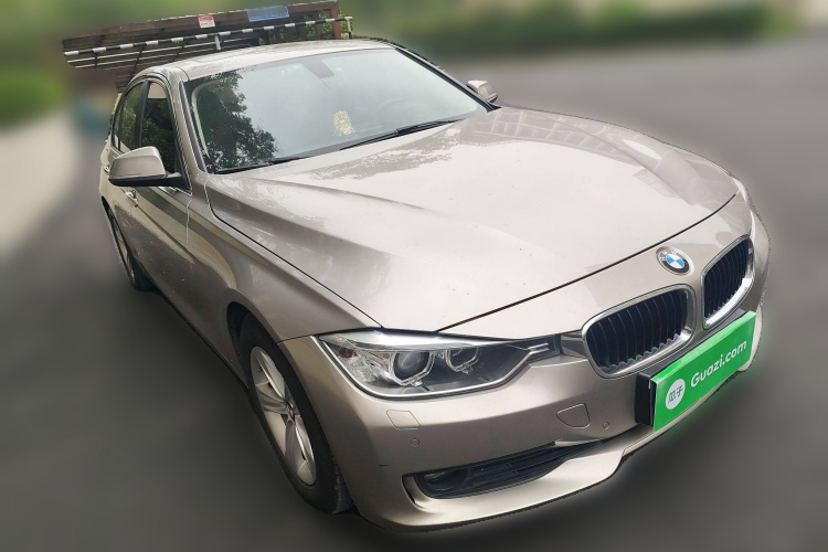 宝马3系 2015款 320i 超悦版时尚型车身外观6002