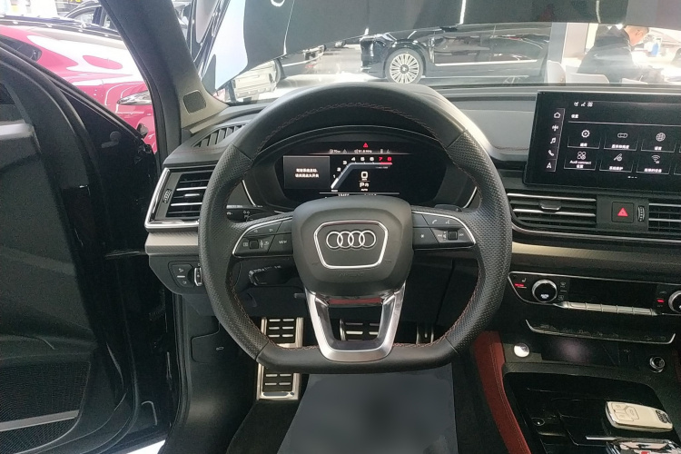 奥迪Q5L 2025款 45 TFSI 豪华动感型中控内饰13