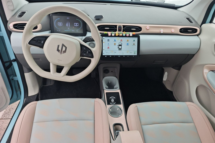 零跑汽车 零跑T03 2025款 310舒享版中控内饰12