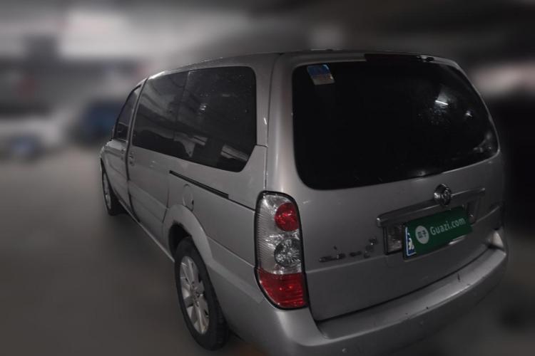 别克GL8 2014款 2.4L 经典版车身外观6003