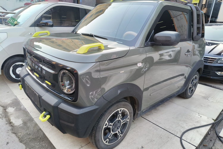 吉利银河 2024款 200km 熊猫骑士车身外观1