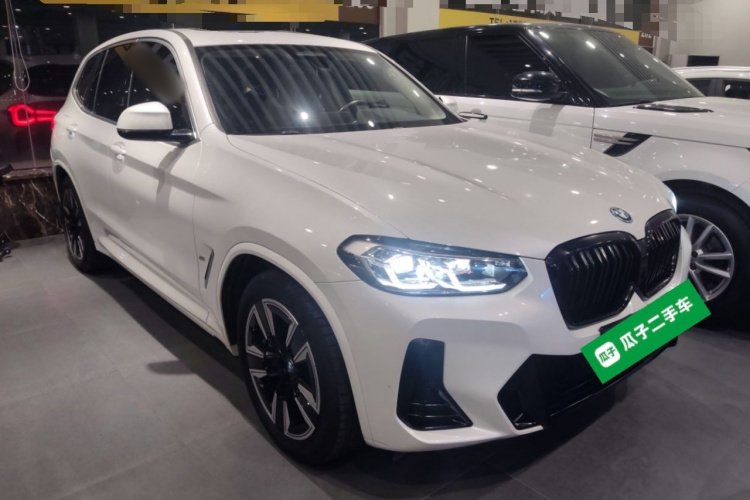 宝马iX3 2022款 领先型车身外观3