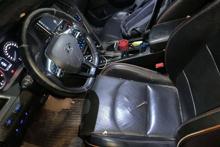 现代 索纳塔 2015款 1.6T GLS智能型局部细节19