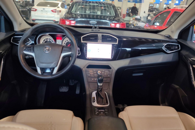 名爵 锐腾 2015款 2.0TGI TST豪华版中控内饰7002