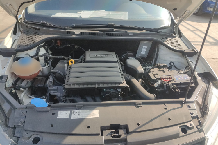 大众 桑塔纳 2017款 浩纳 1.6L 自动风尚版机舱底盘24