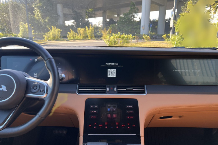 理想汽车 理想ONE 2020款 增程6座版局部细节16