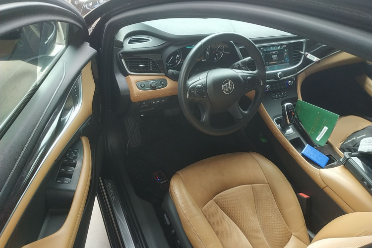 别克 君越 2018款 20T 豪华型中控内饰20