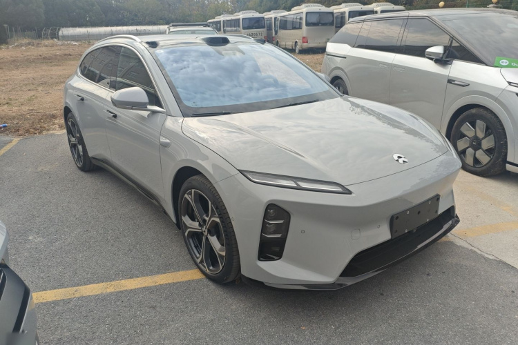 蔚来ET5T 2025款 75kWh Touring车身外观3