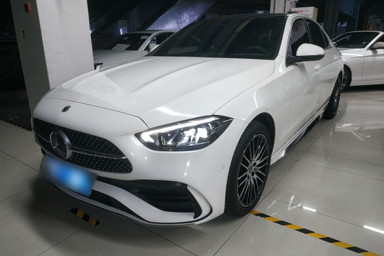 奔驰C级 2023款 改款二 C 260 L 运动版车身外观1