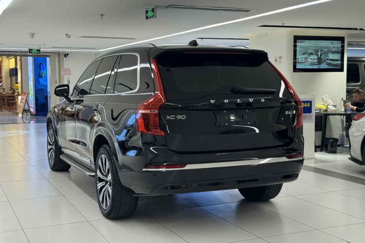 沃尔沃XC90 2023款 B6 智逸豪华版 7座车身外观6004