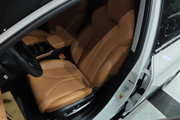 小鹏P5 2022款 550E局部细节19