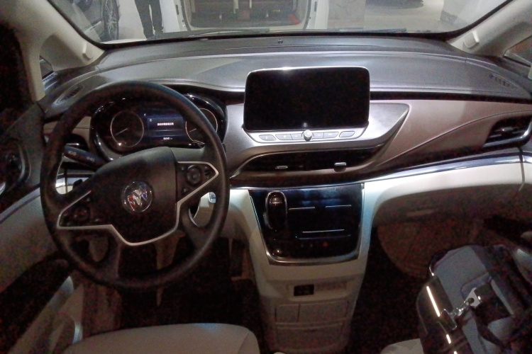 别克GL8 2023款 陆上公务舱 智享型中控内饰12