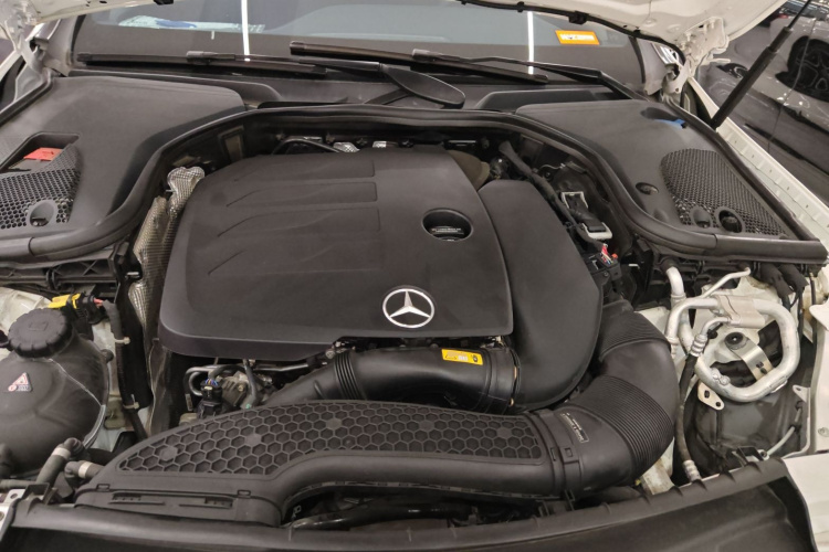 奔驰CLS 2022款 CLS 300 豪华型局部细节24