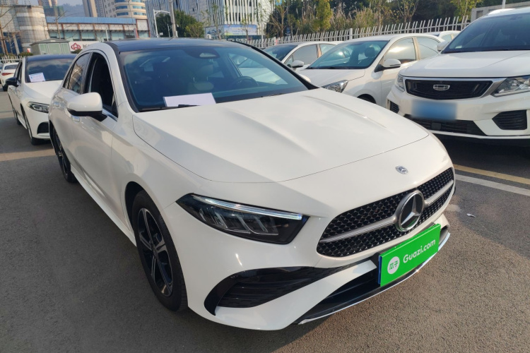 奔驰A级 2025款 A 200 L 时尚型车身外观3