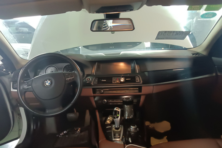 宝马5系 2014款 520Li 典雅型中控内饰7002