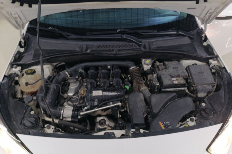 别克 凯越 2018款 15N CVT精英型局部细节24