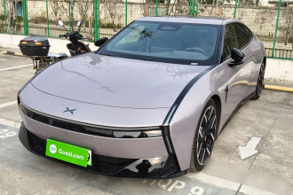 小鹏P7 2025款 702 长续航 Ultra