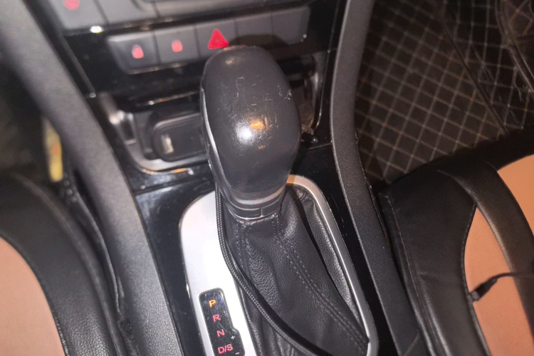 名爵 锐腾 2016款 1.5TGI TST豪华版局部细节18