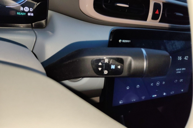 零跑汽车 零跑T03 2023款 403智享版局部细节18