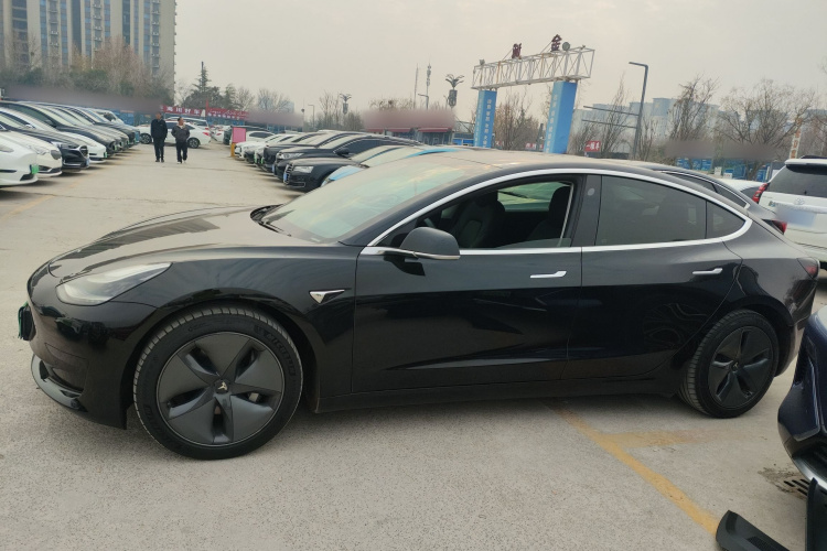特斯拉 Model 3 2020款 改款 标准续航后驱升级版车身外观4