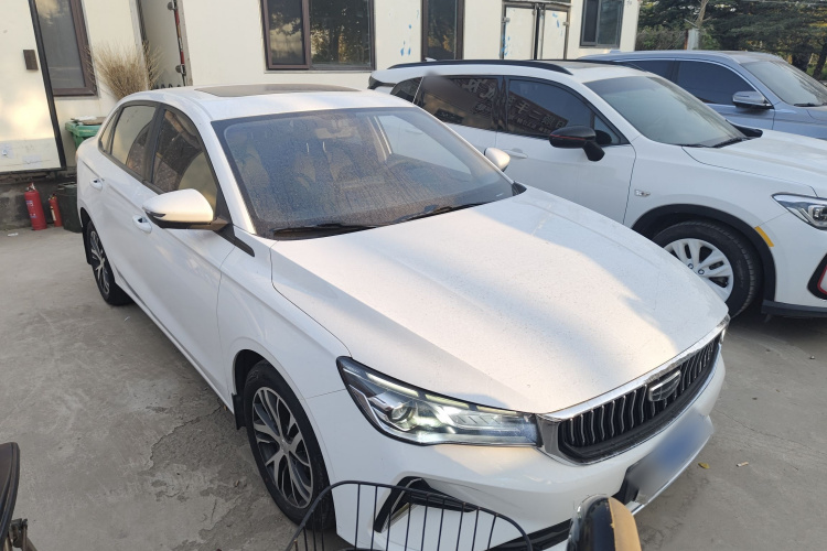 吉利汽车 帝豪 2022款 第4代 1.5L 手动豪华型车身外观3