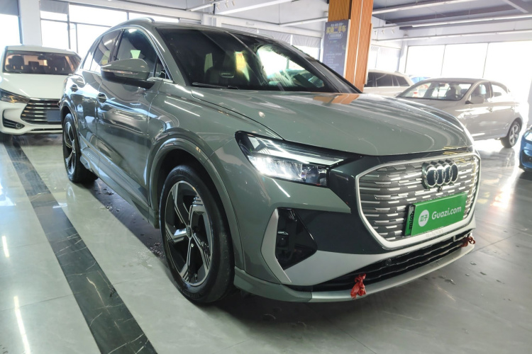 奥迪Q4 e-tron 2024款 40 e-tron 创境版车身外观3
