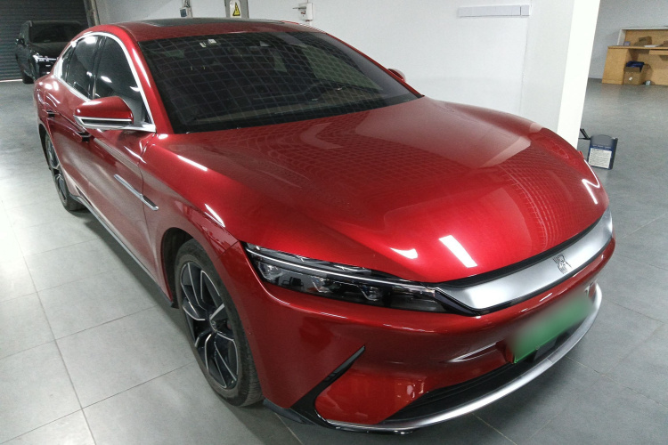 比亚迪 汉 2020款 EV 四驱高性能版旗舰型车身外观3