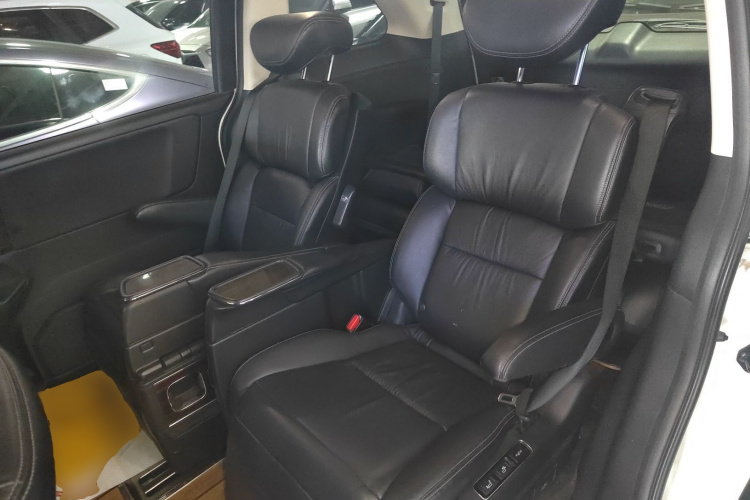 本田 艾力绅 2016款 2.4L 豪华版中控内饰21