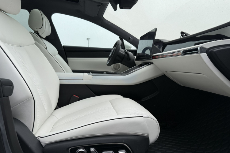 鸿蒙智行 享界S9 2024款 纯电 Ultra 四驱旗舰版中控内饰7007