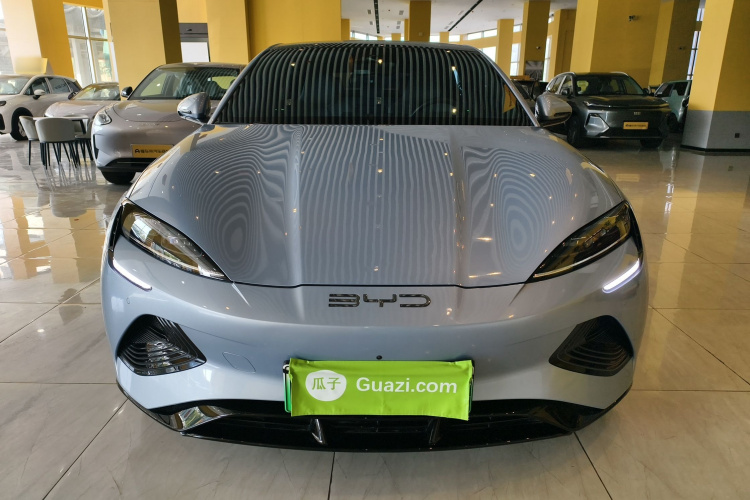 比亚迪 海豹 2023款 冠军版 550km 精英型车身外观2